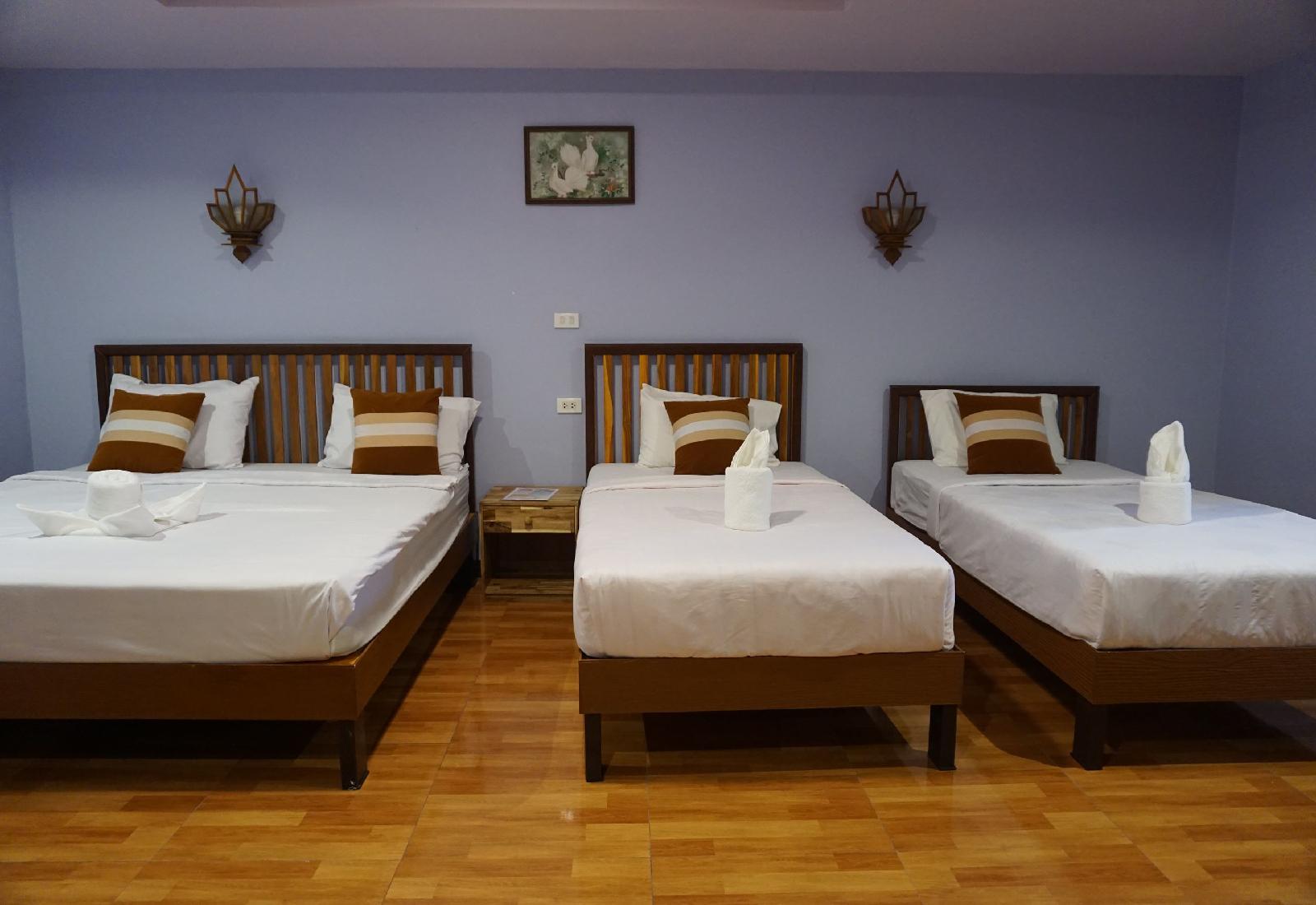 Lampang Bouteak Resort