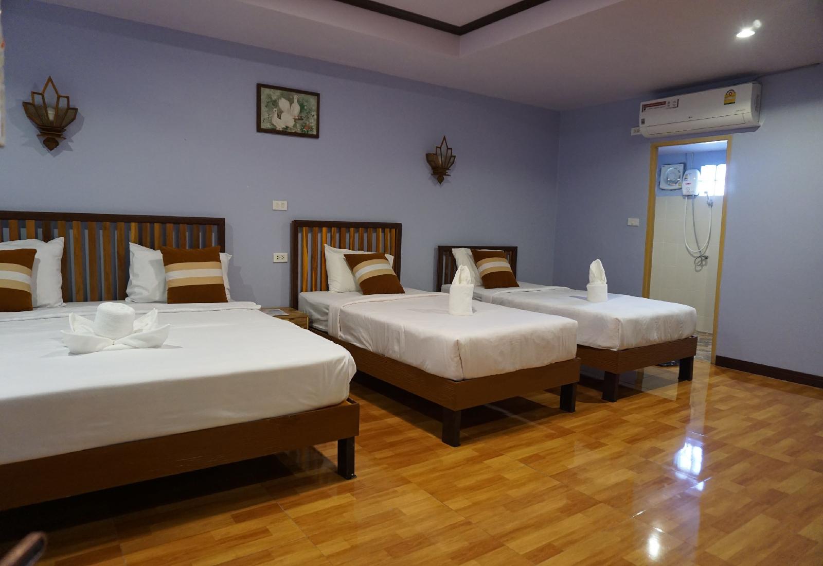 Lampang Bouteak Resort