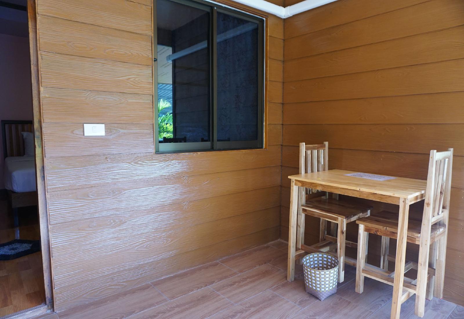 Lampang Bouteak Resort
