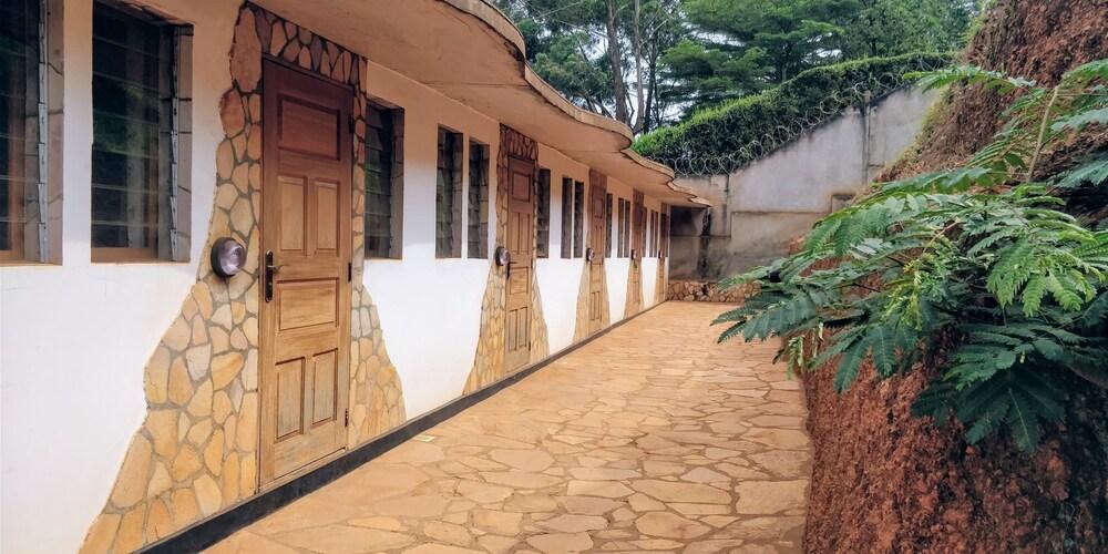Banda Lodge
