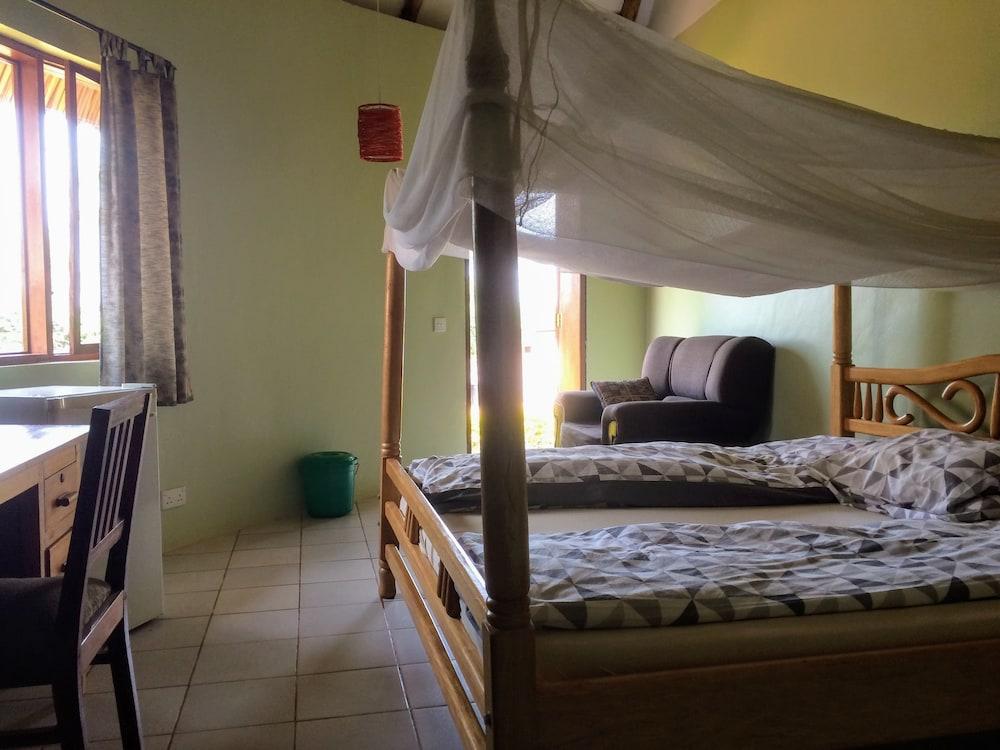 Banda Lodge