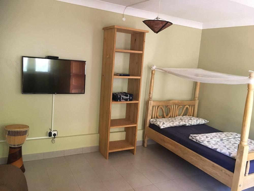 Banda Lodge