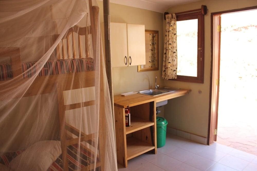 Banda Lodge