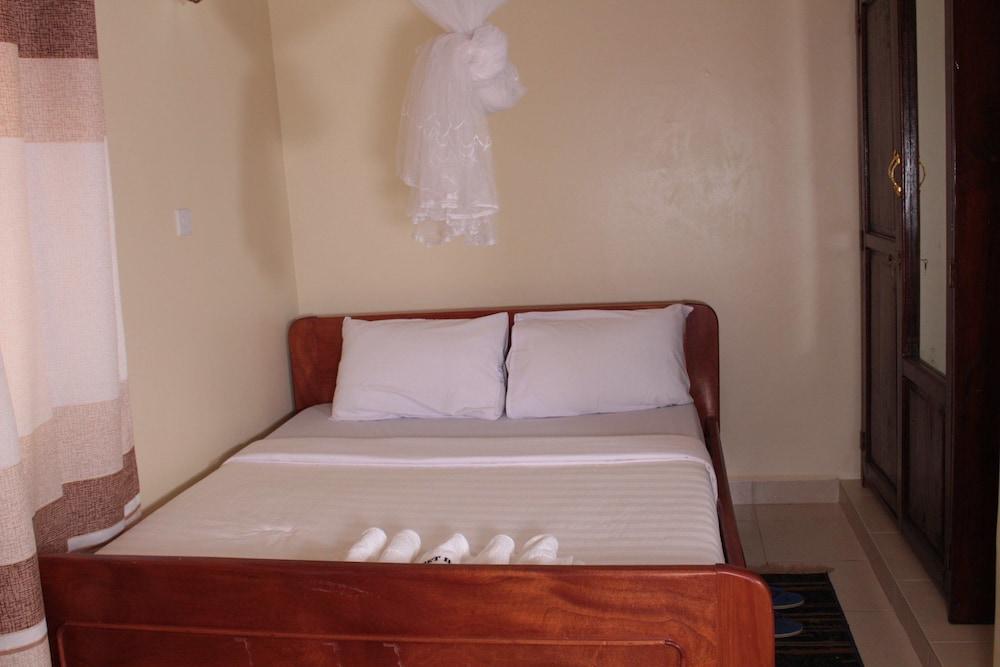 Agabet Hotel