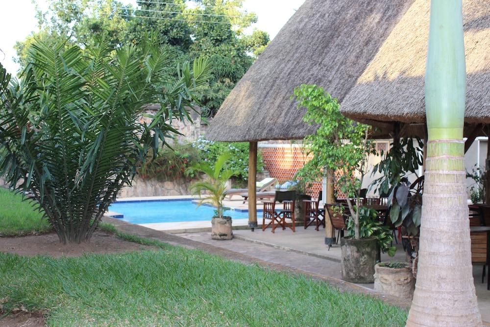 Entebbe Palm Hotel