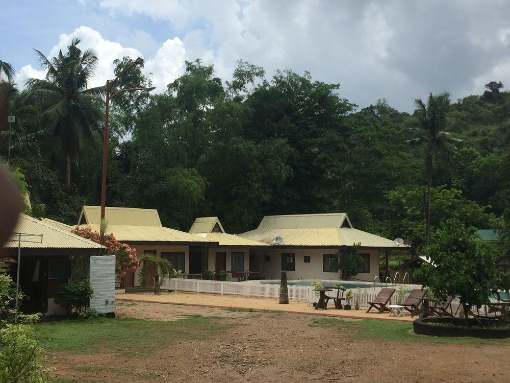 Tay Lelong's Pension House