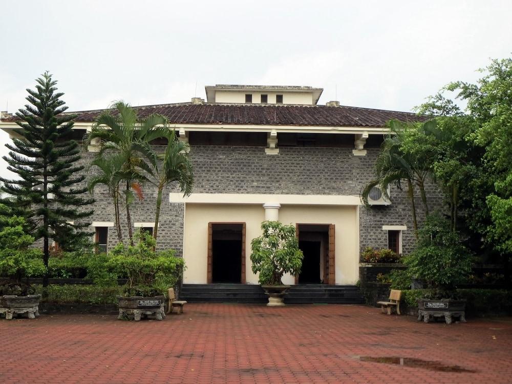King Hotel