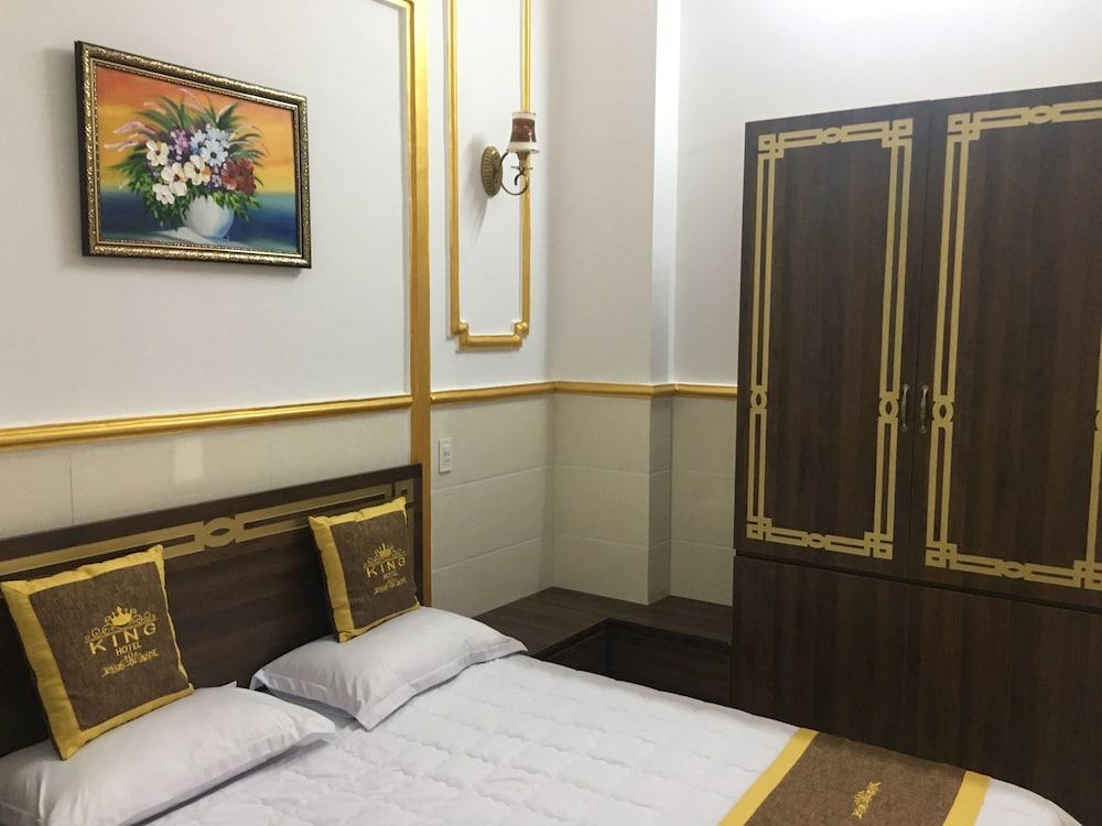 King Hotel