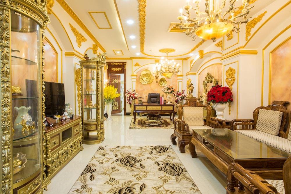 King Hotel