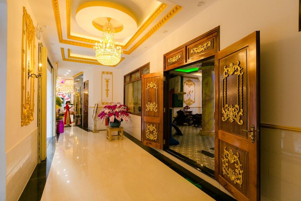 King Hotel