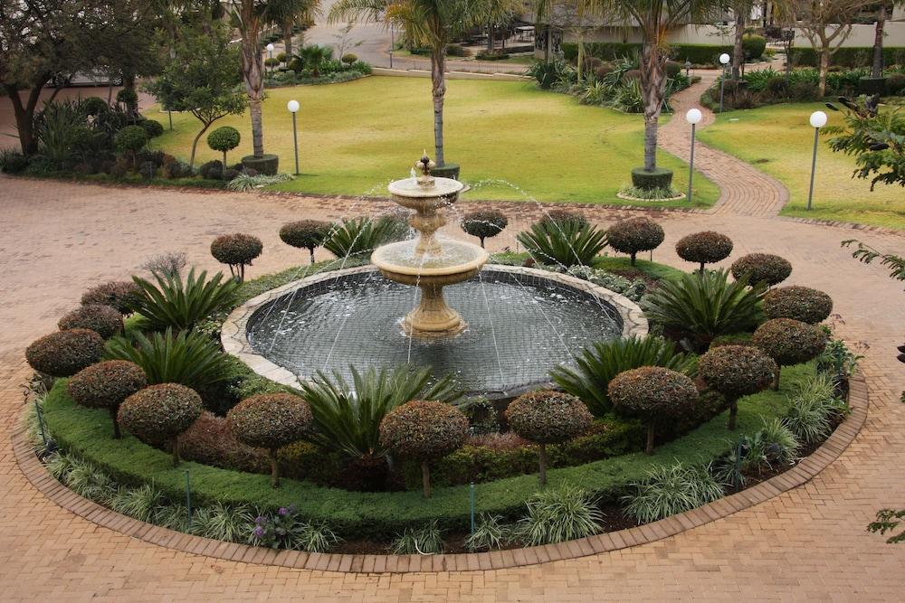 Hole in One Boutique Hotel & Conference Centre