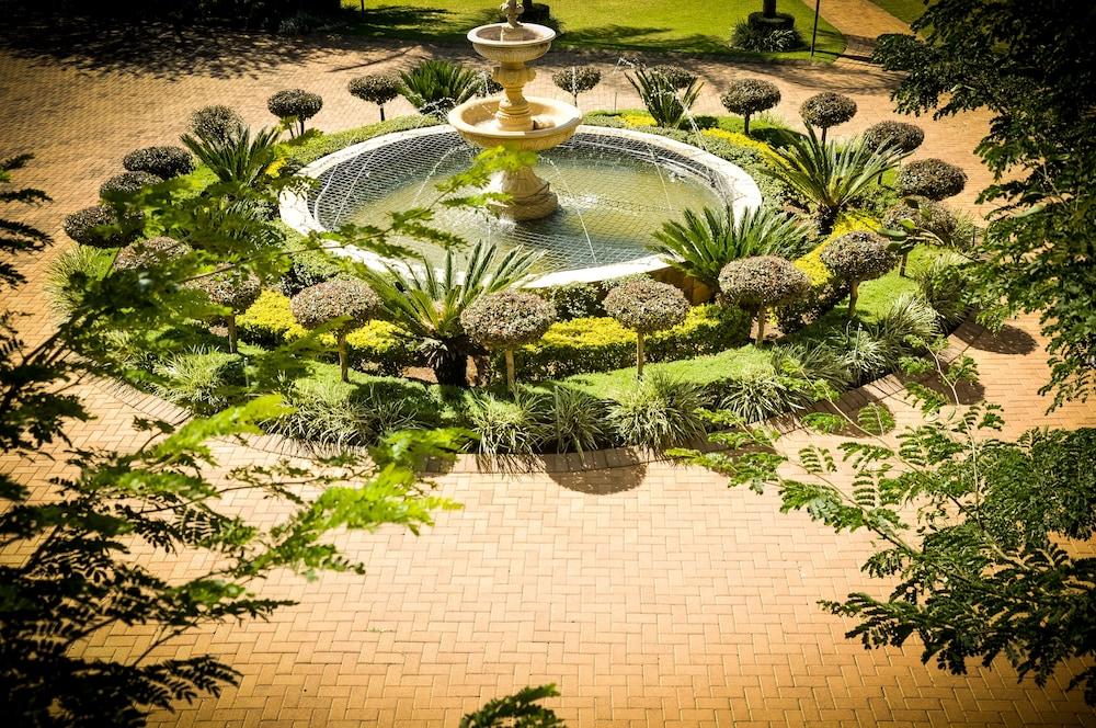 Hole in One Boutique Hotel & Conference Centre