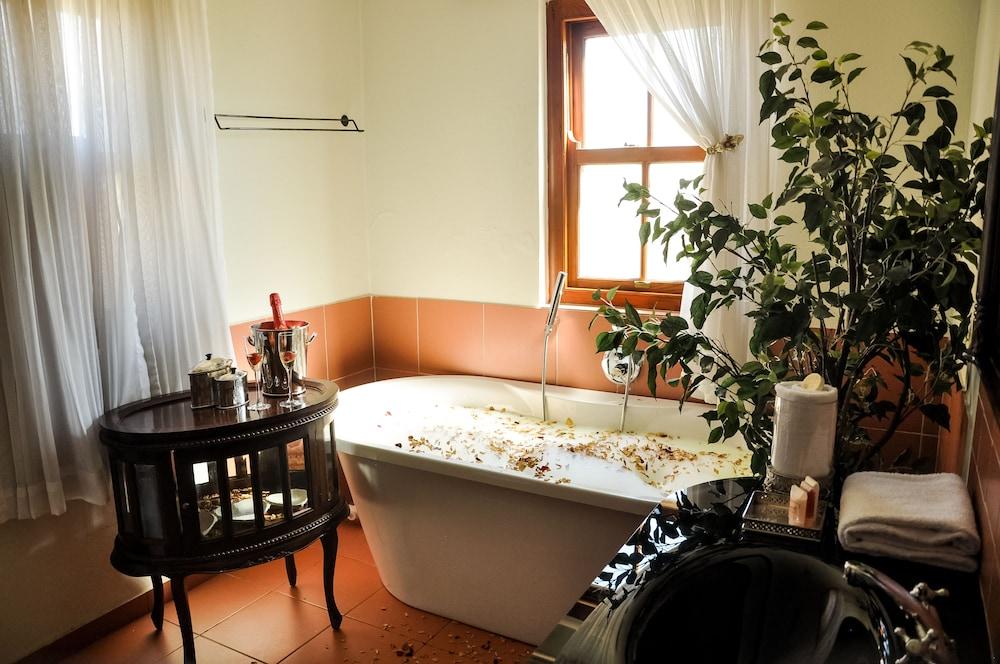 Hole in One Boutique Hotel & Conference Centre