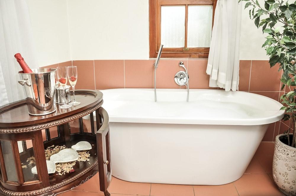 Hole in One Boutique Hotel & Conference Centre