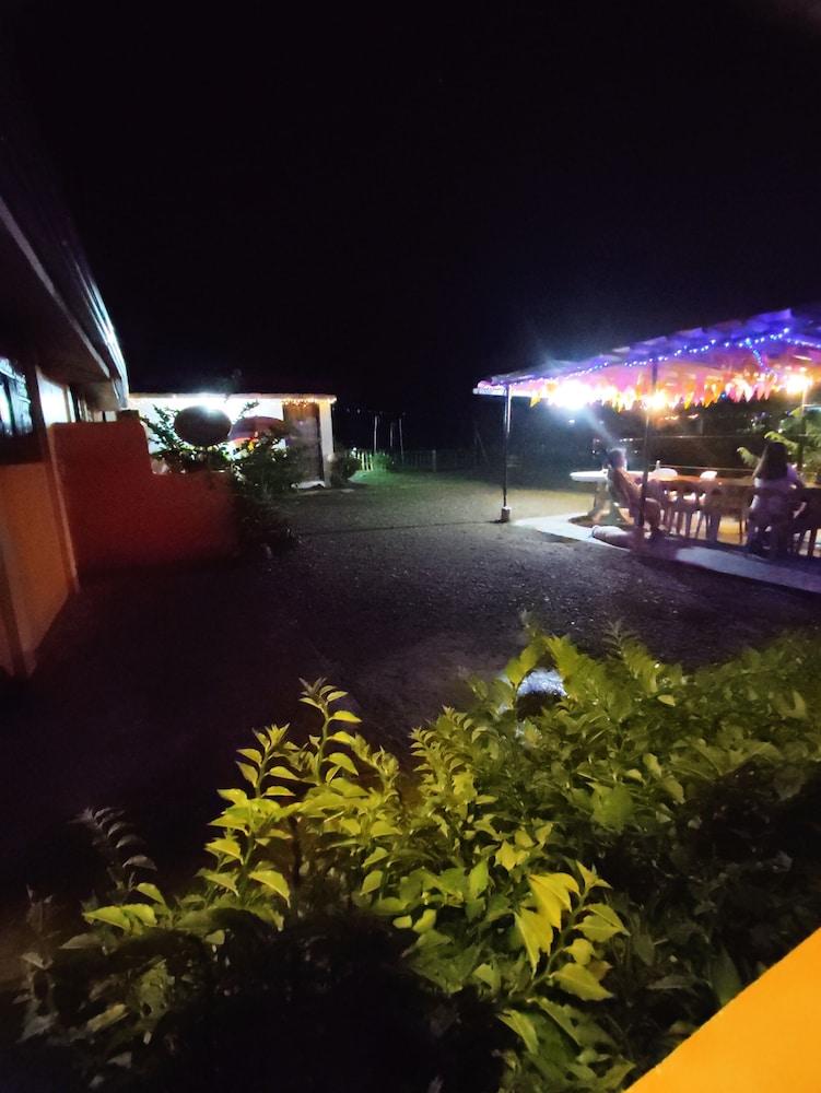Rmtm's Frontbeach Resort