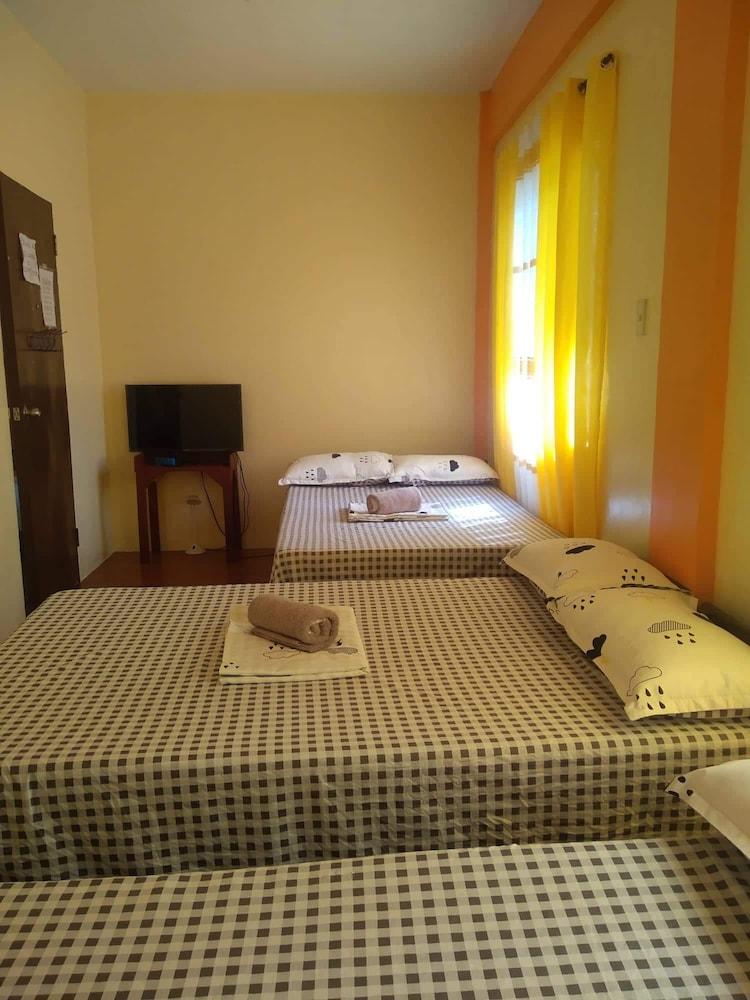Rmtm's Frontbeach Resort