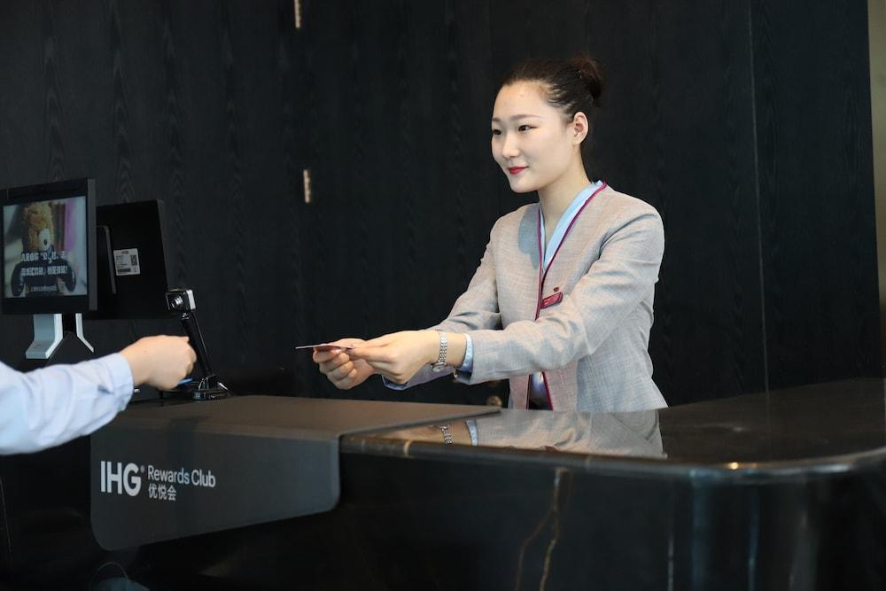 Crowne Plaza Shanghai Hongqiao