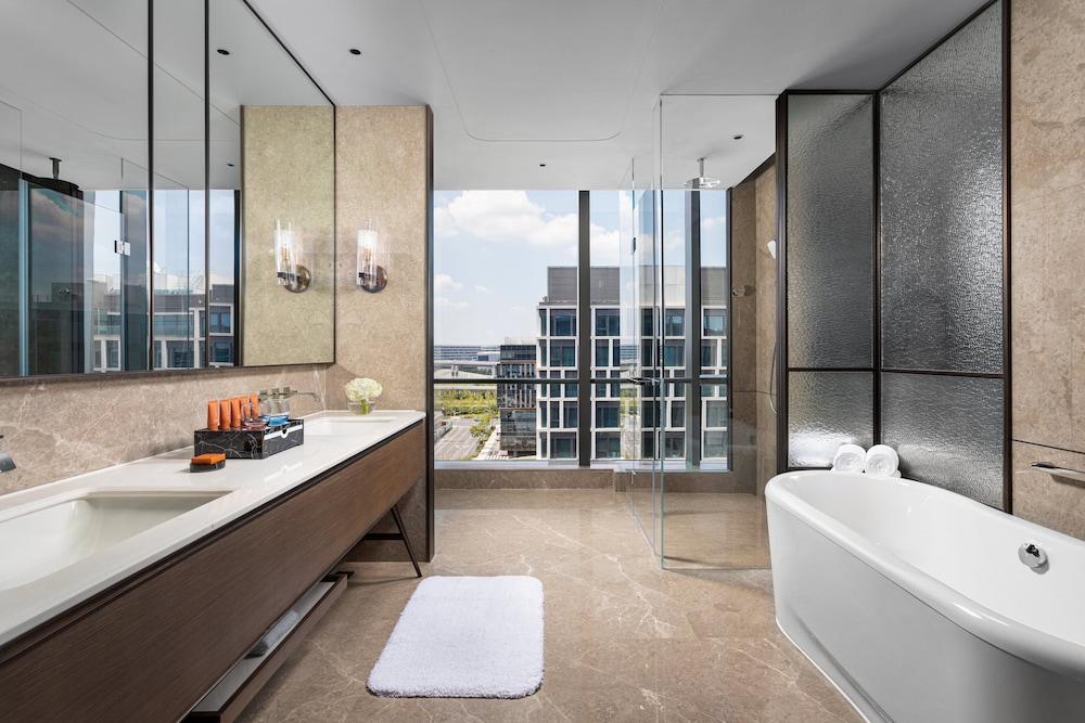Crowne Plaza Shanghai Hongqiao