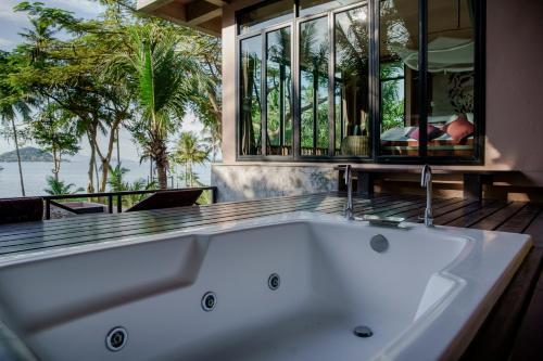 Seavana Beach Resort