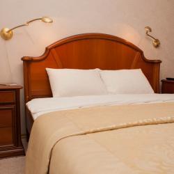 Cronwell Inn Tursunt Hotel