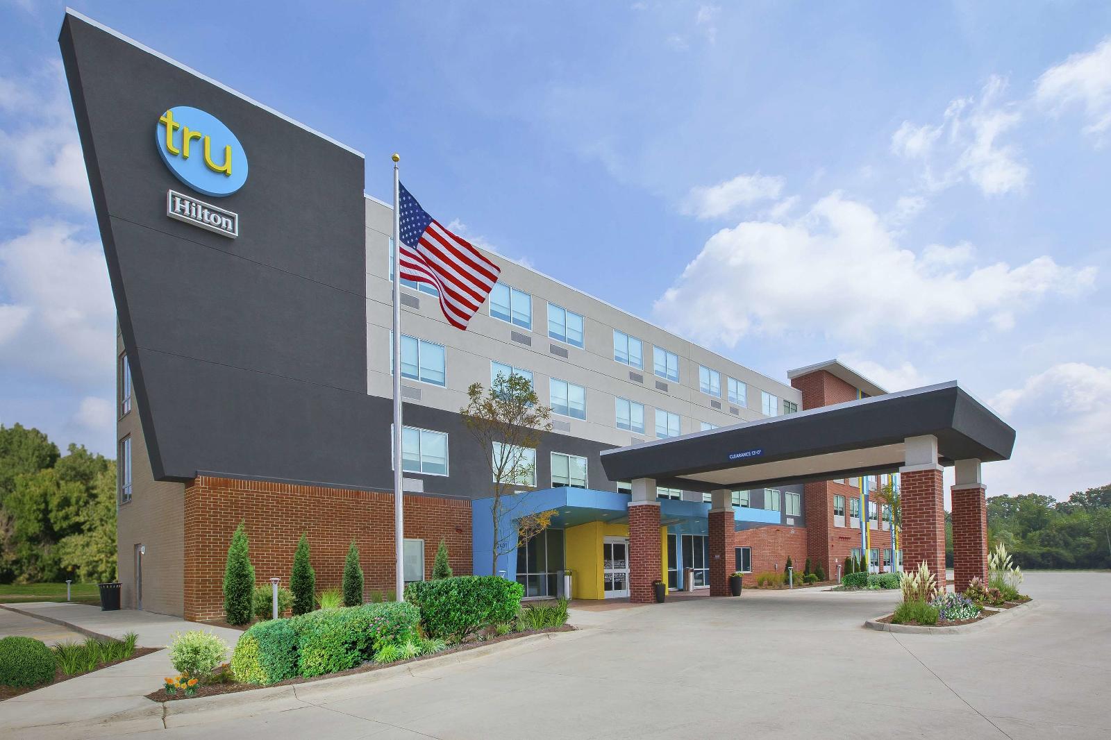 Tru by Hilton Jackson, MI