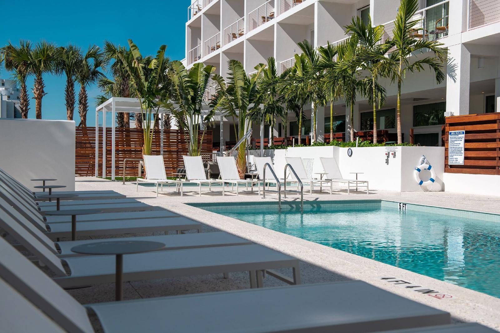 The Sarasota Modern A Tribute Portfolio Hotel