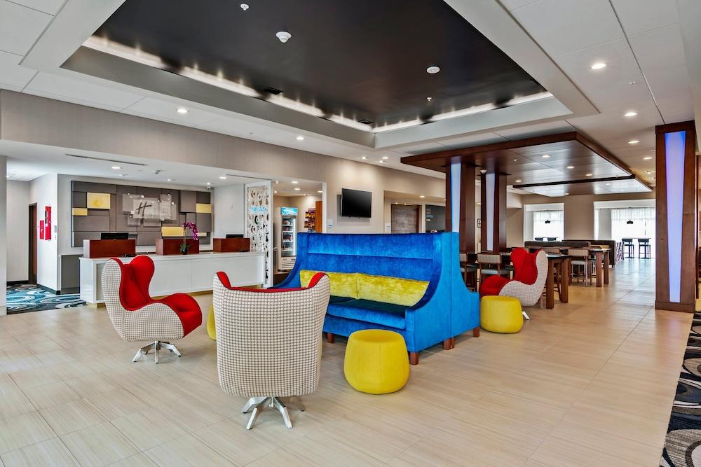Holiday Inn Express Orlando - Lk Buena Vista Area