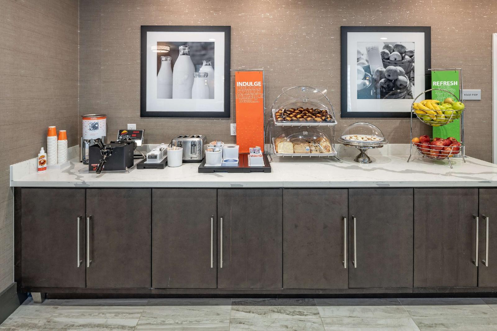 Hampton Inn & Suites Dallas/Plano Central