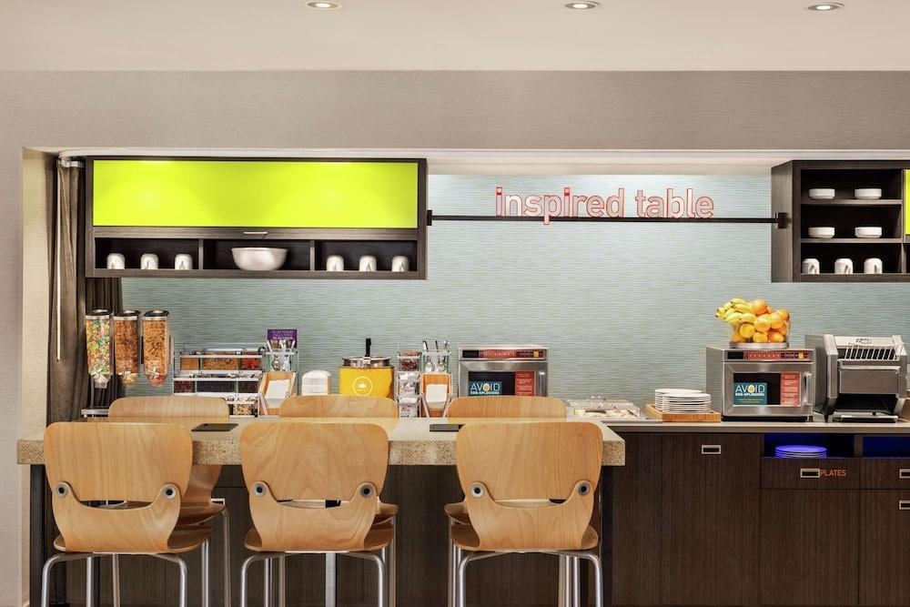 Home2 Suites By Hilton Woodbridge Potomac Mills