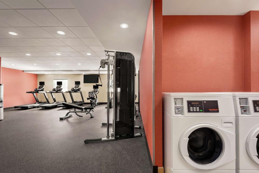 Home2 Suites By Hilton Woodbridge Potomac Mills
