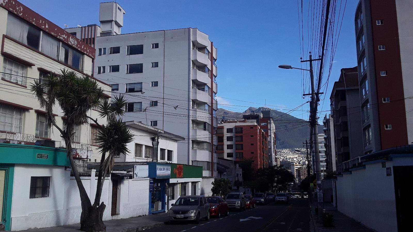 Plaza Foch Area - Apartments With Balcony