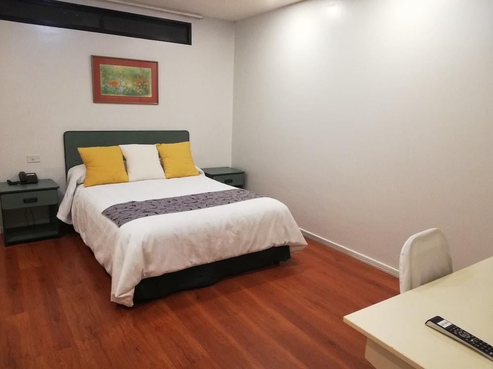 Hotel Bombuscaro