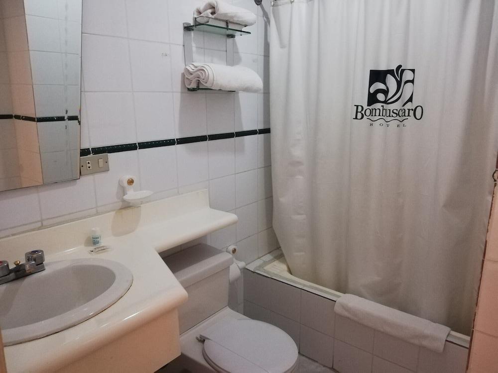 Hotel Bombuscaro