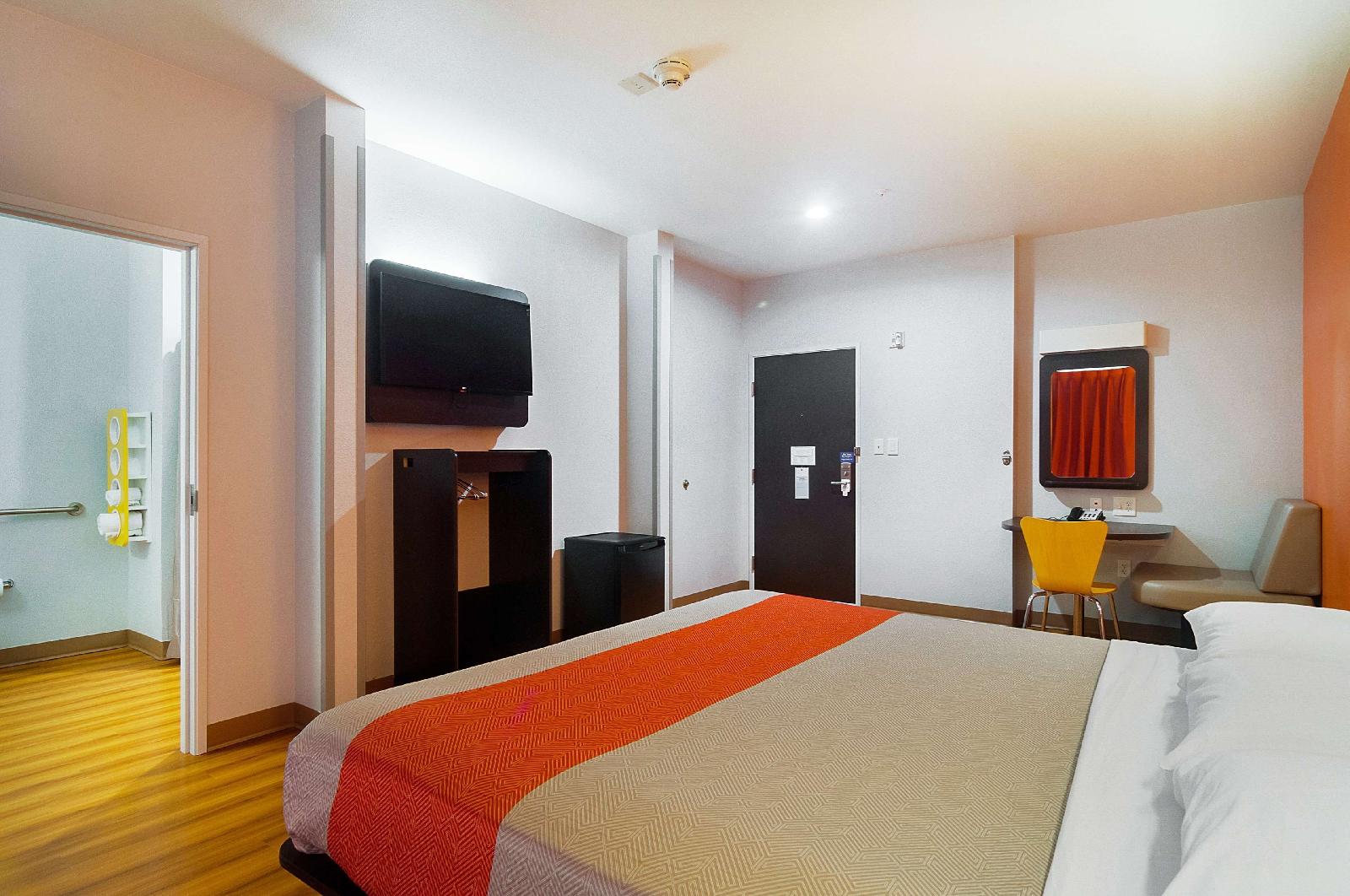 Motel 6 Midland
