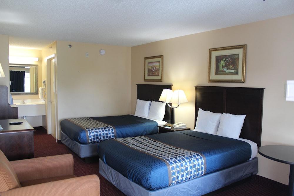 Carom Inn