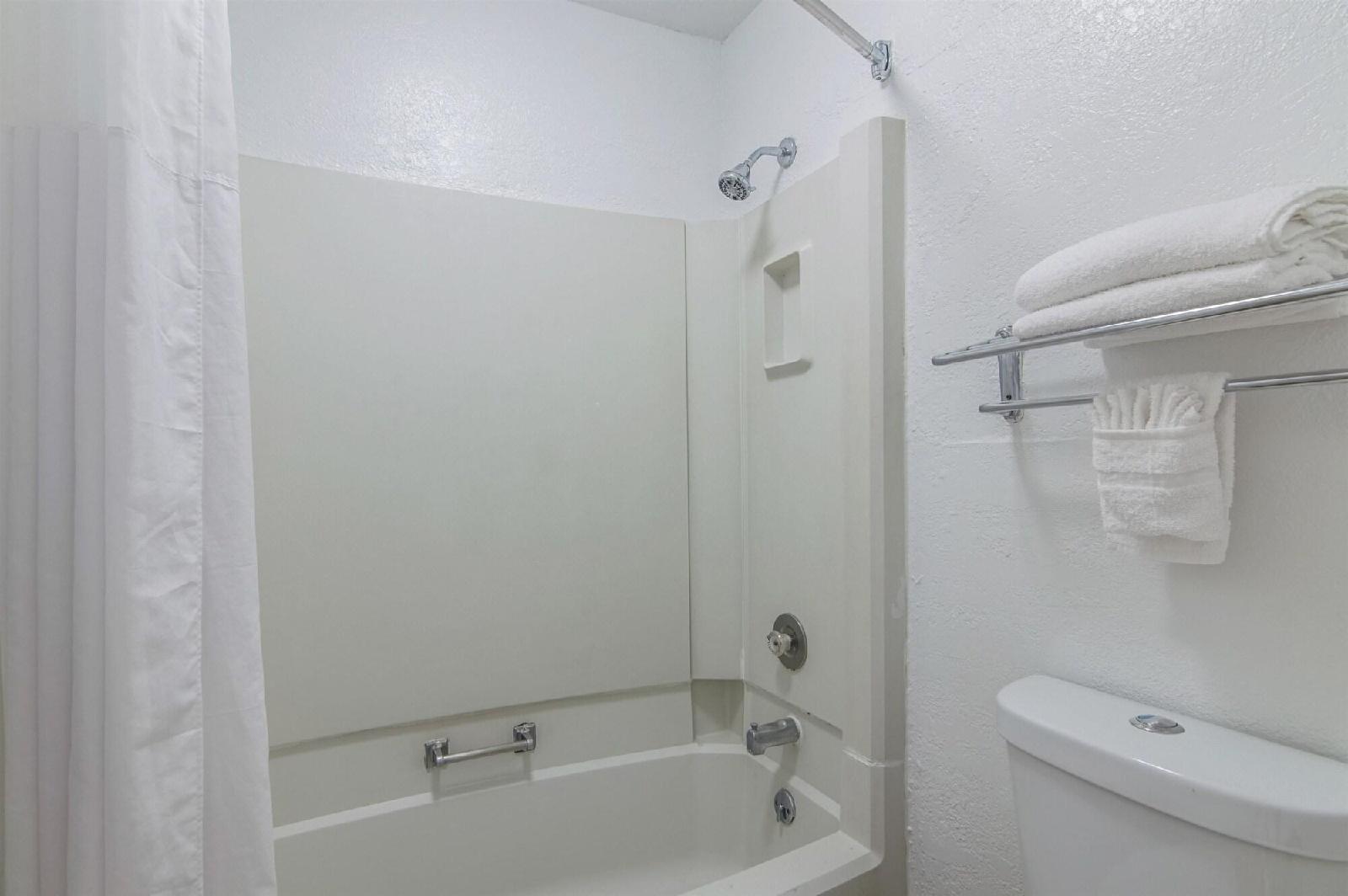 Motel 6 Liberal