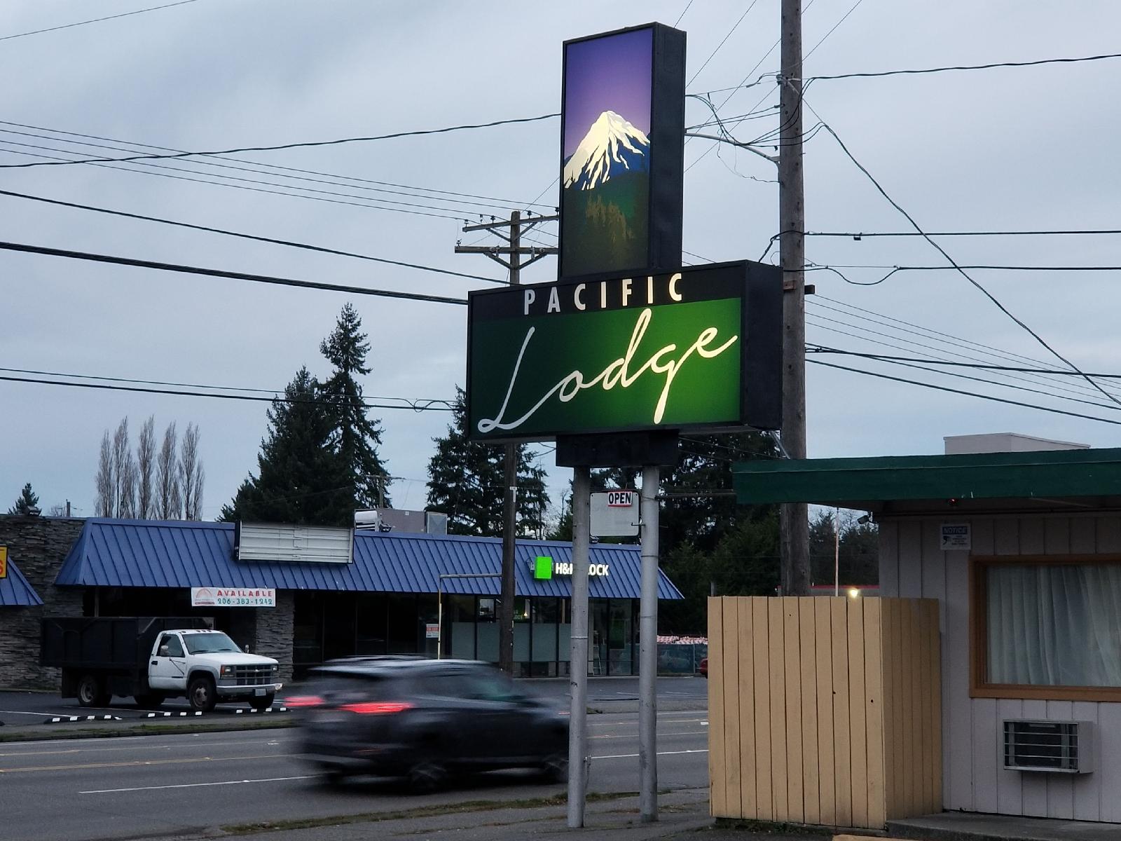 Pacific Lodge