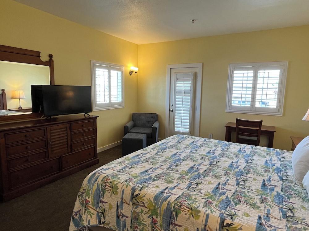 Seashell Village Resort