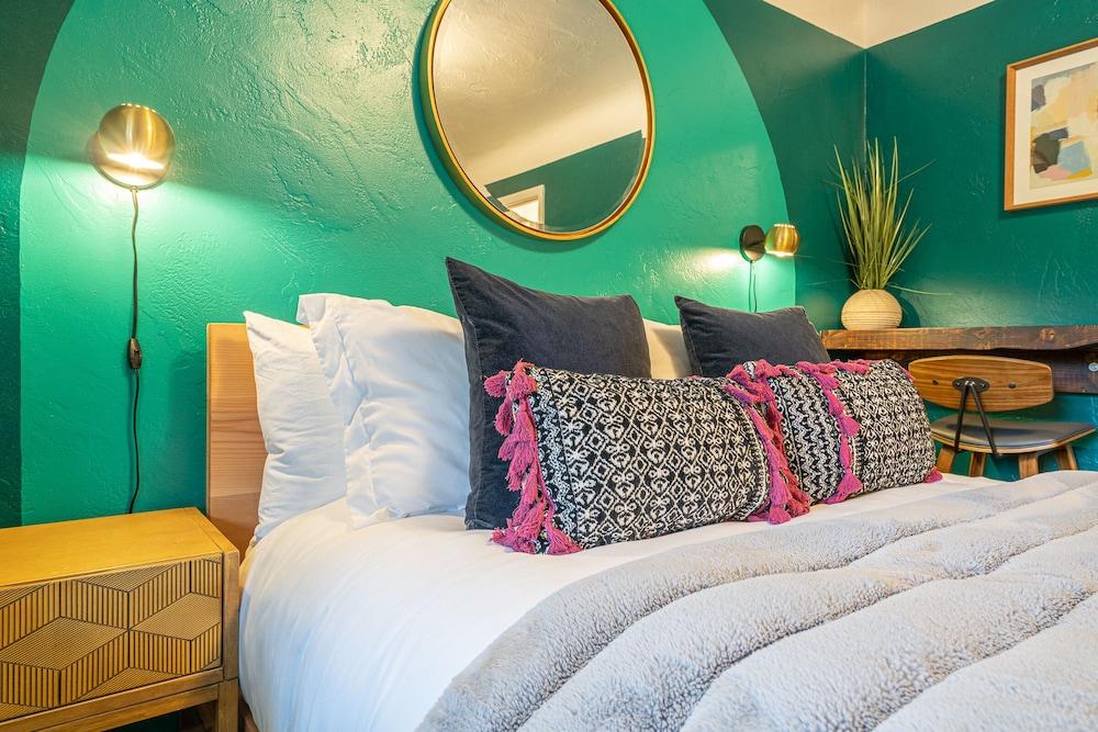 Bandon Wayside Motel & RV