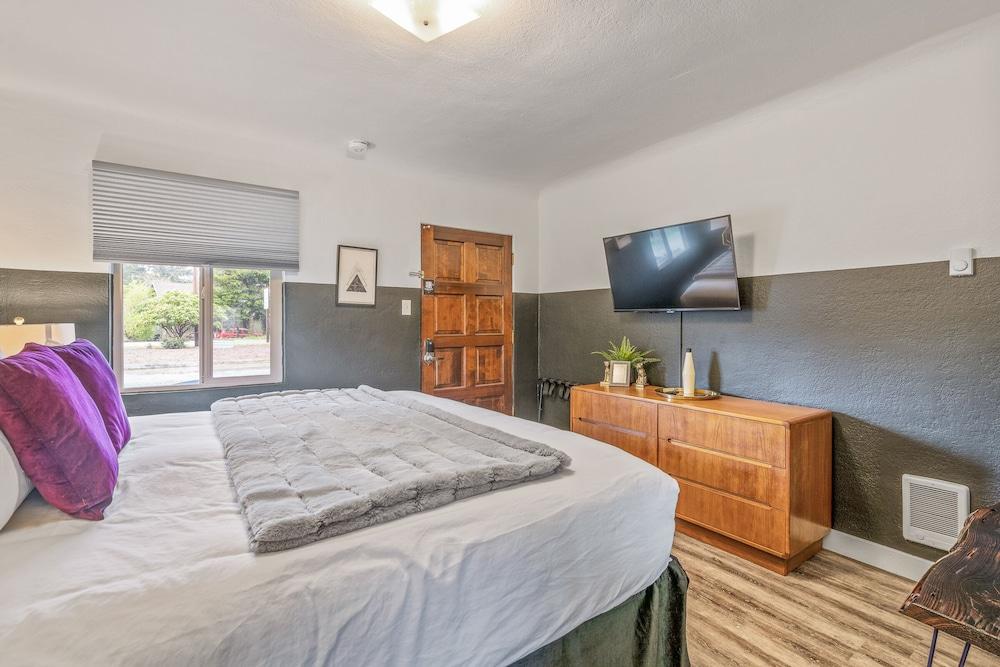 Bandon Wayside Motel & RV