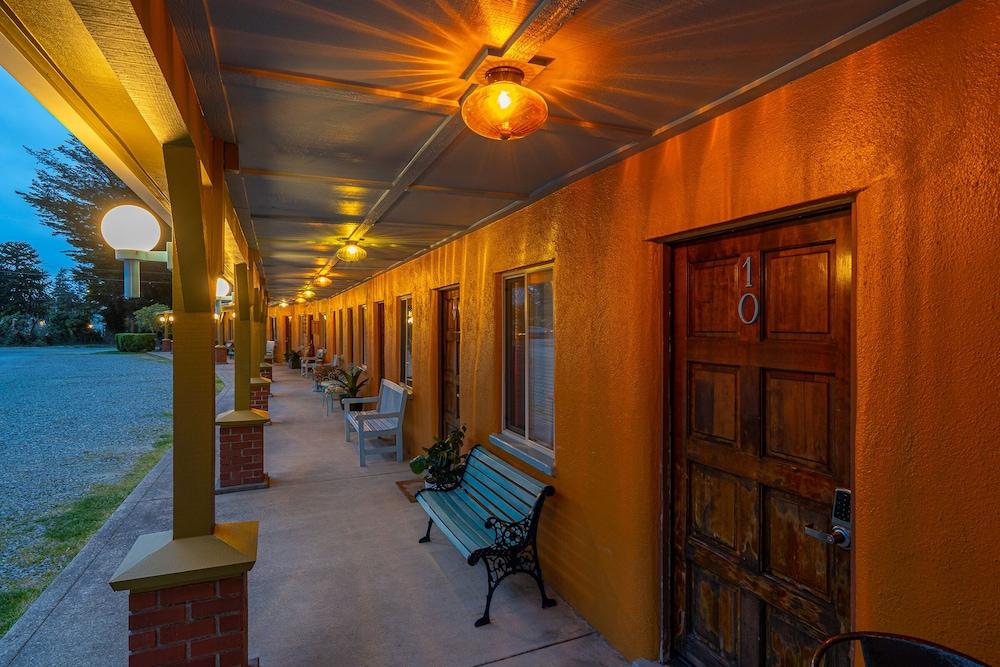 Bandon Wayside Motel & RV