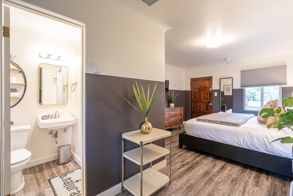 Bandon Wayside Motel & RV