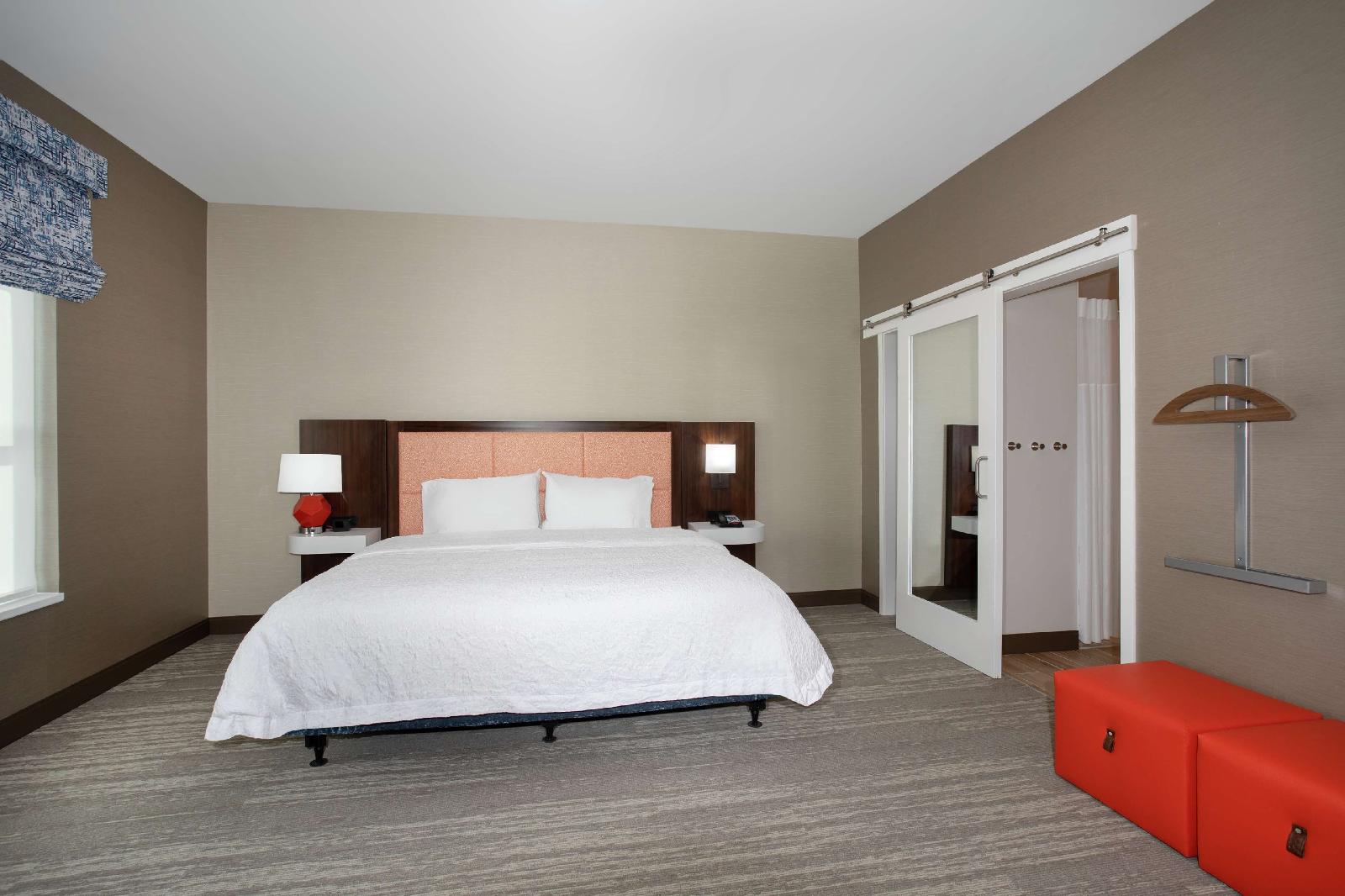 Hampton Inn & Suites Logan
