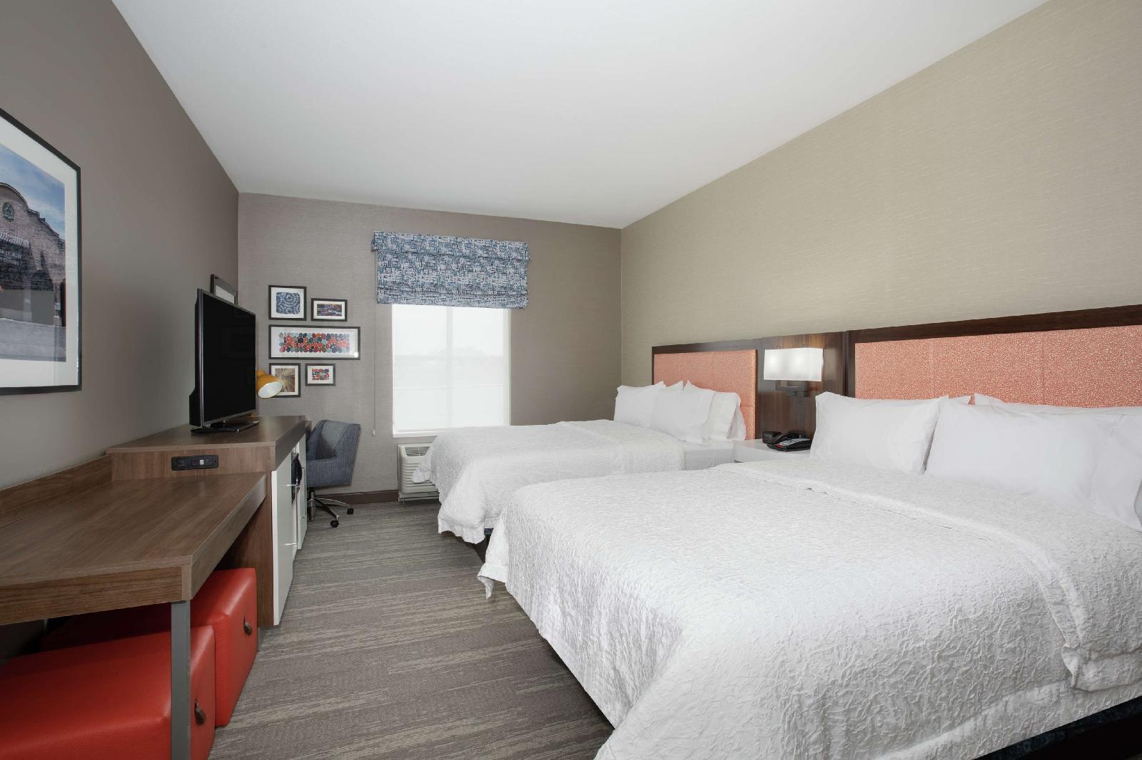 Hampton Inn & Suites Logan