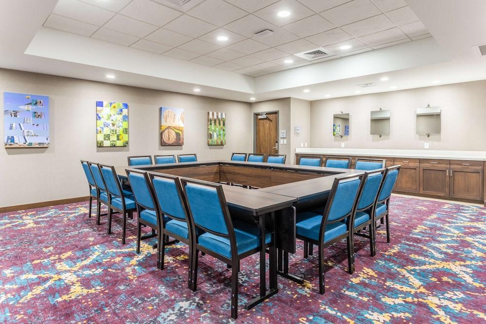 Hampton Inn & Suites Guymon, OK