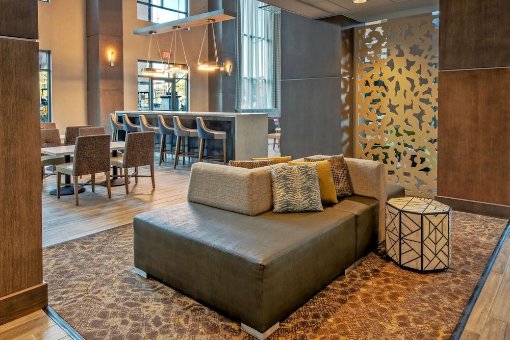 Hampton Inn & Suites San Jose Airport