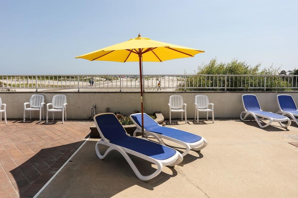 Regal Plaza Beach Resort