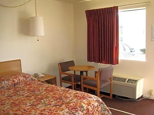E-Z 8 Motel Old Town