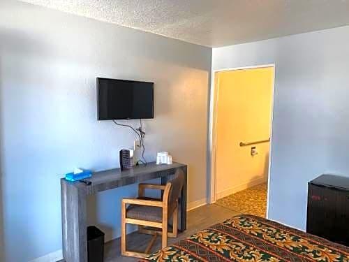 E-Z 8 Motel Old Town