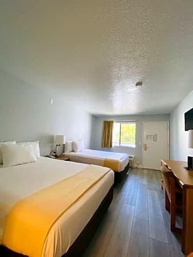 E-Z 8 Motel Old Town